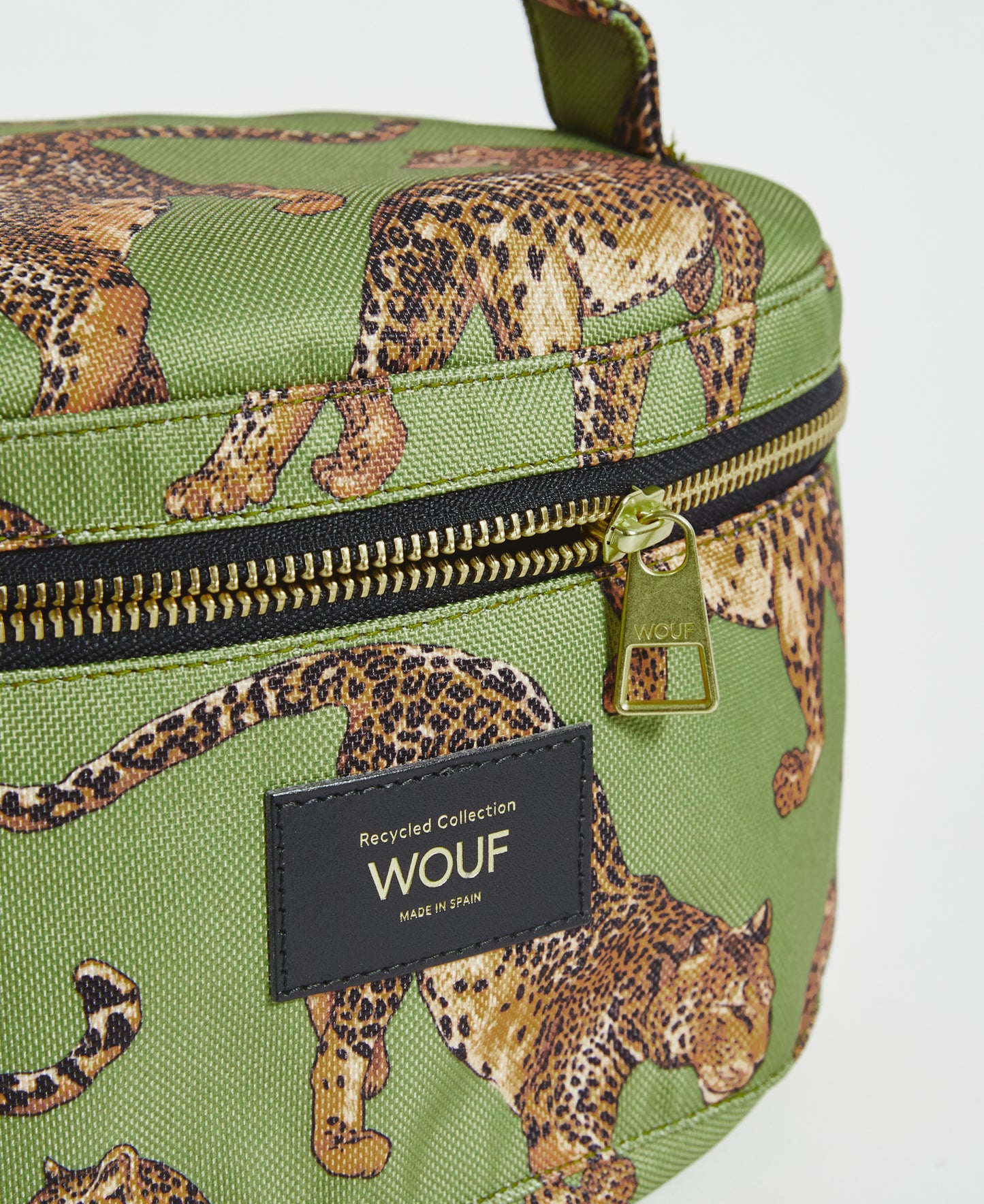 olive-leopard-vanity-bag-3