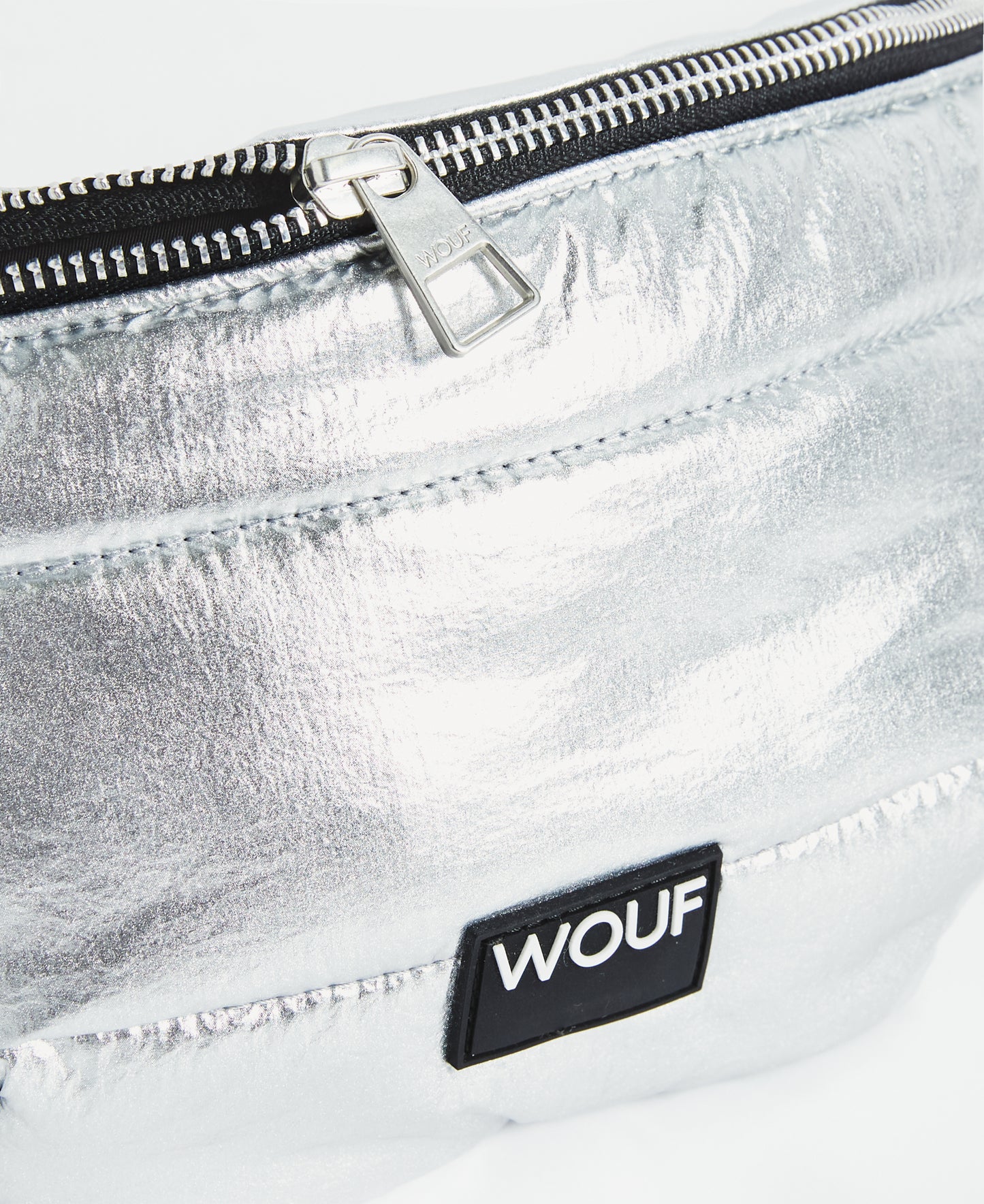silver-glossy-waistbag-4