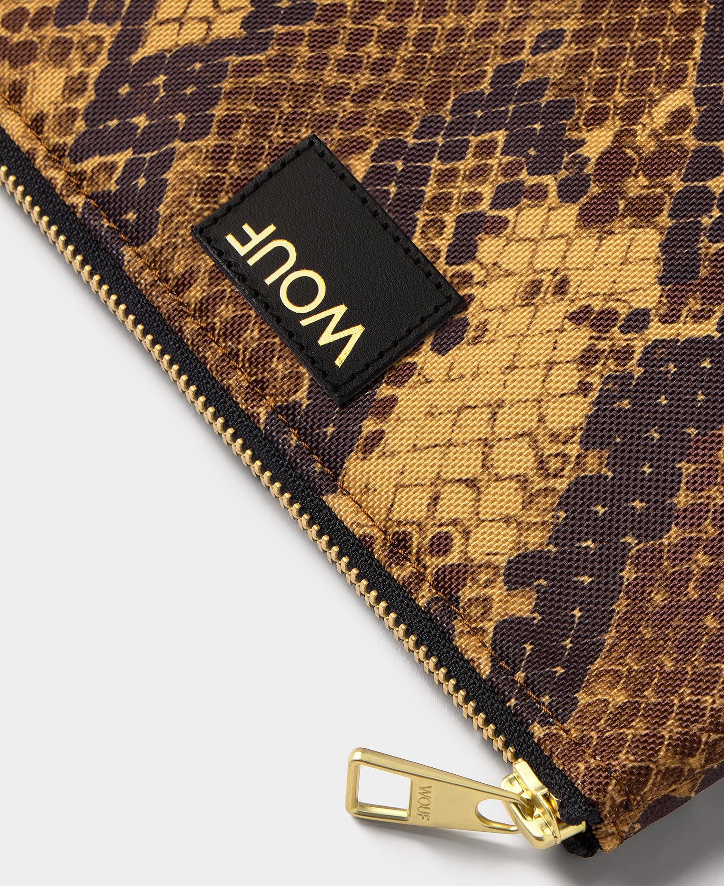 Boa Pouch