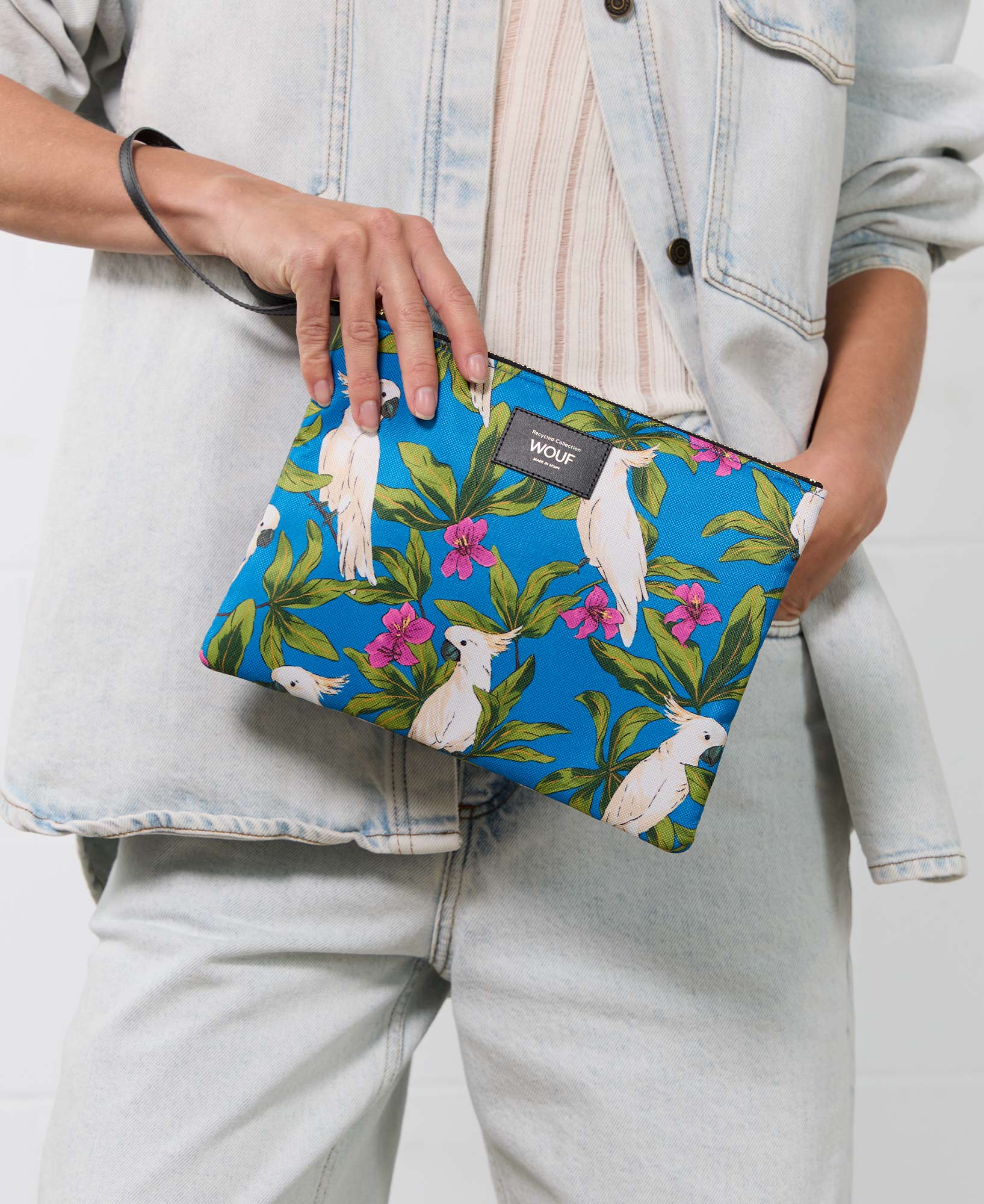 Gaia XL Pouch Bag  - 2 details