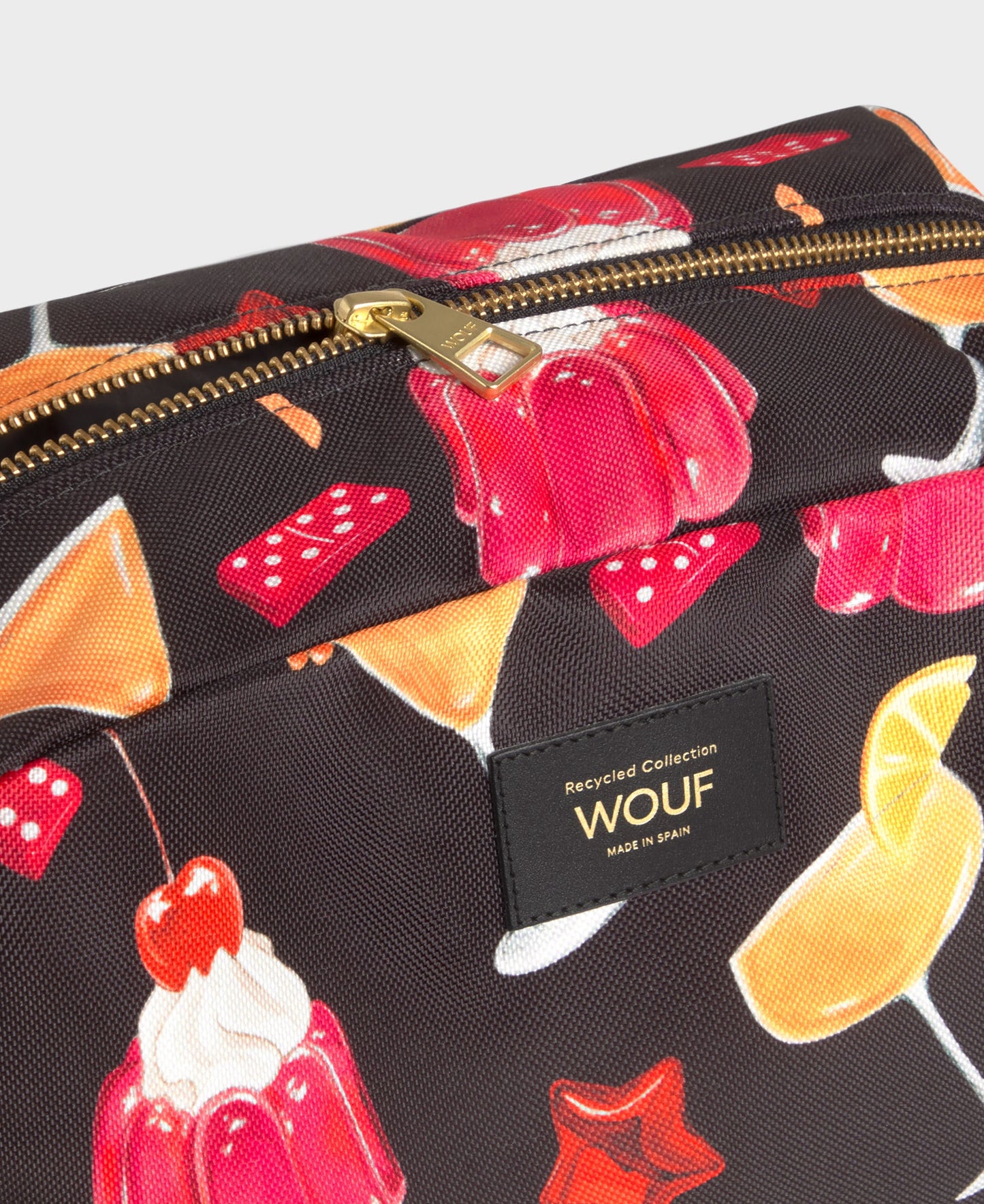Cheers Large Toiletry Bag - 2 details