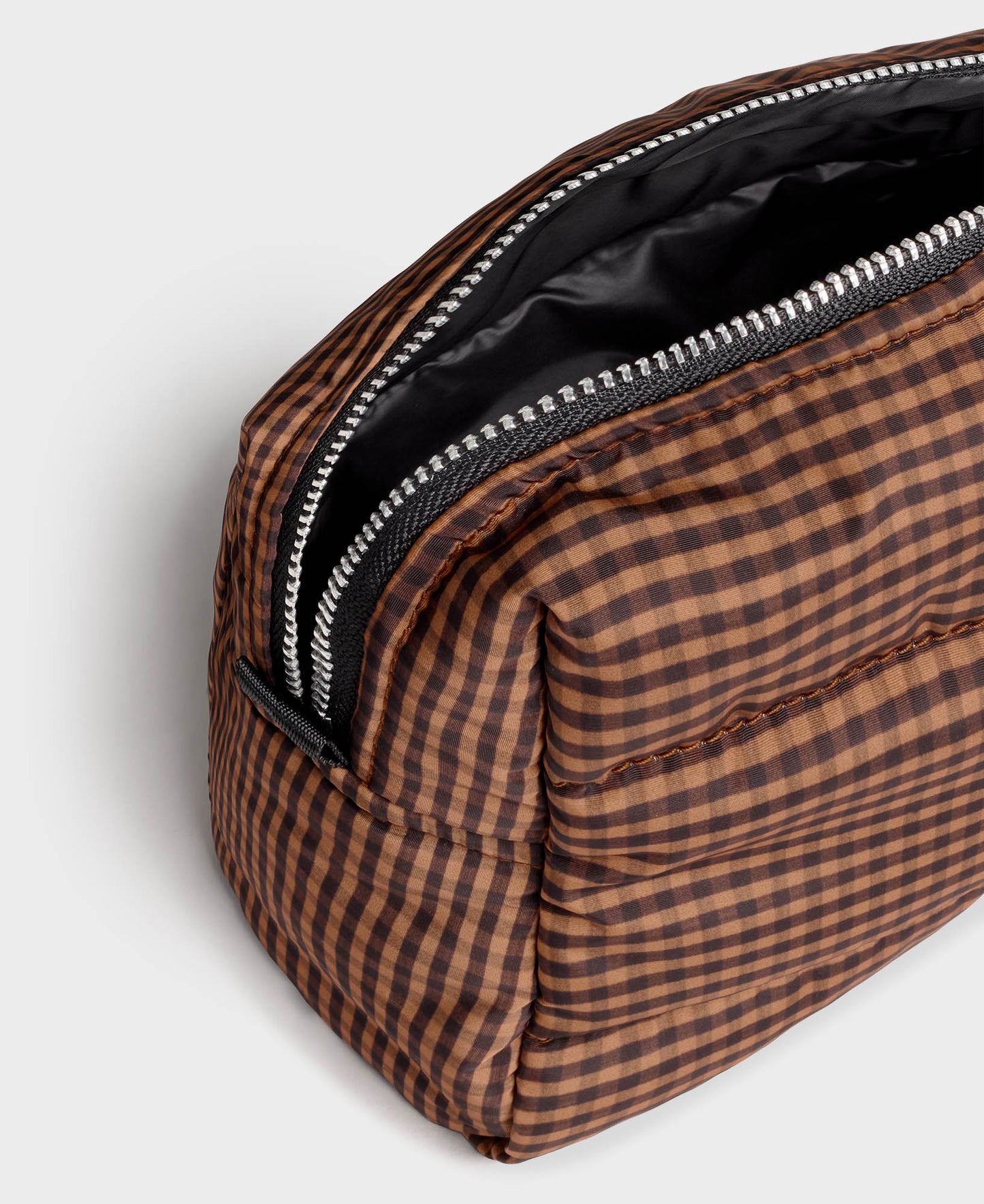 camille-toiletry-bag-2