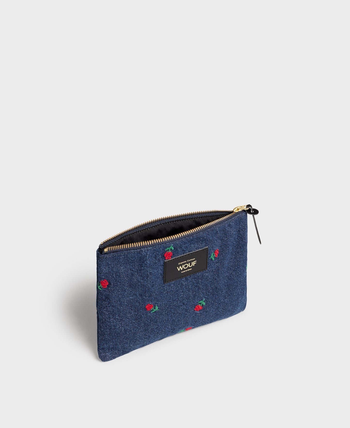 amy-pouch-3