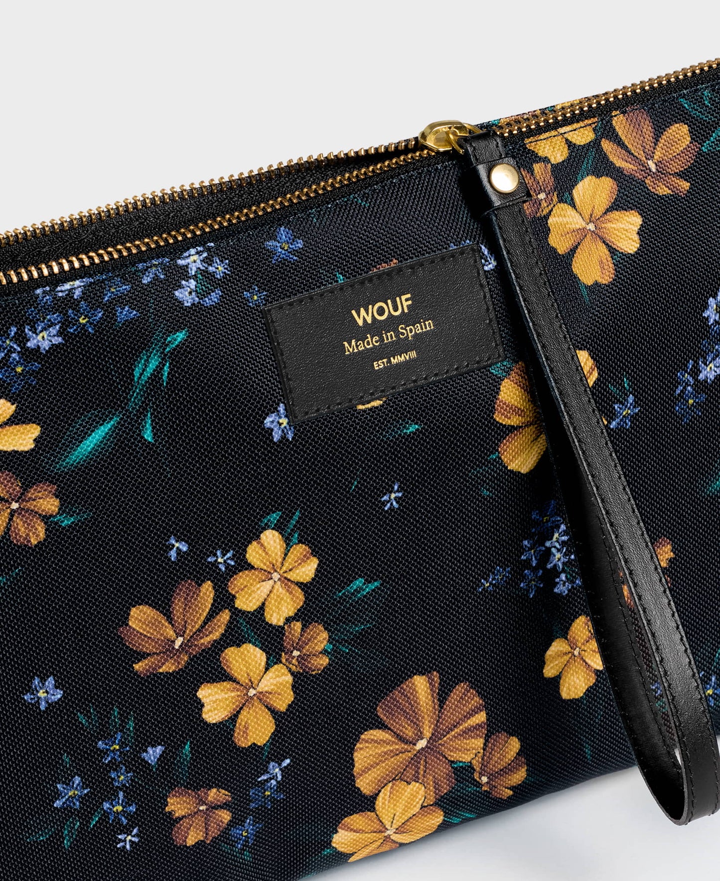 Adele XL Pouch Bag - 3 - WOUF