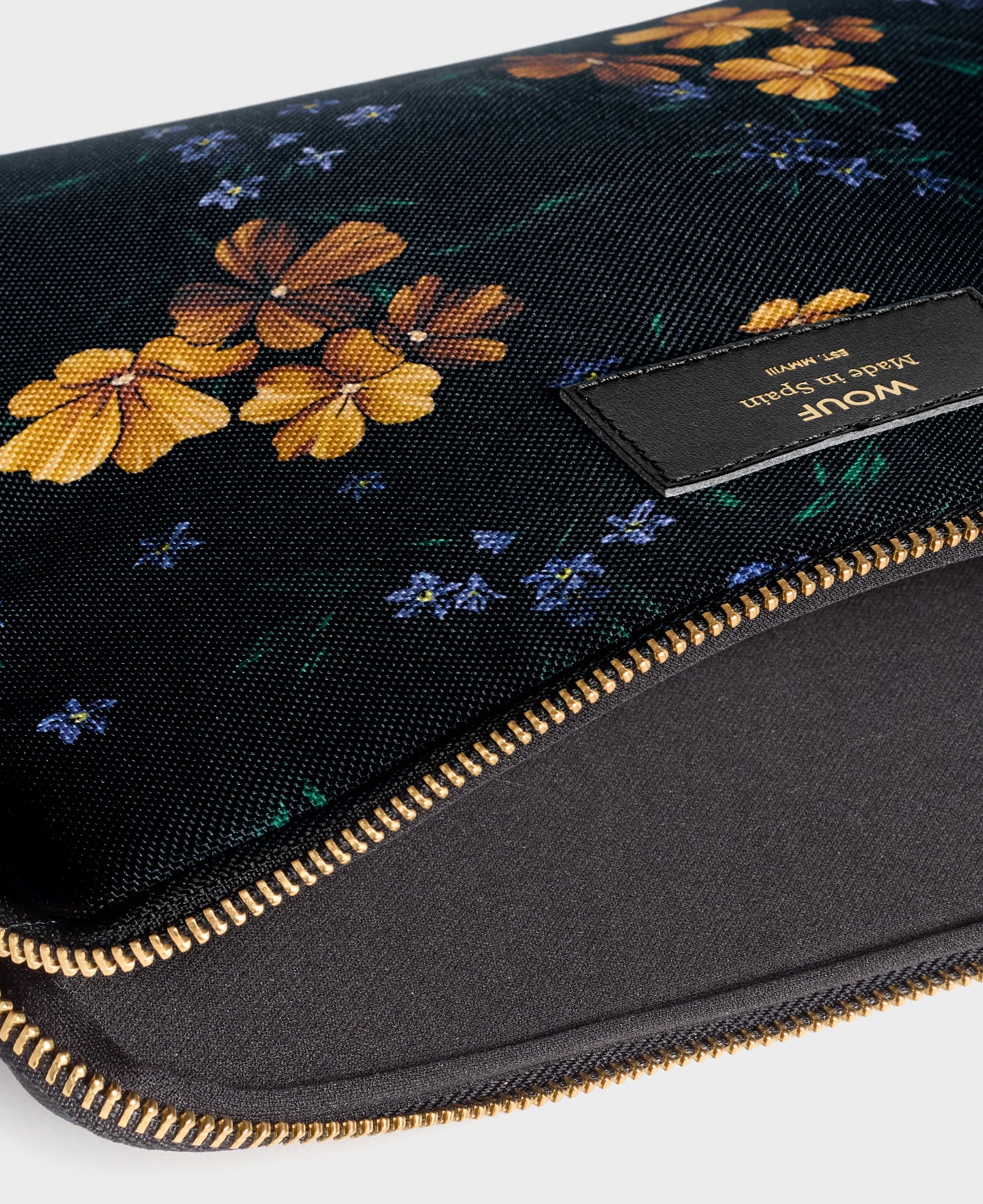Sustainable Adele Tablet Sleeve - 4