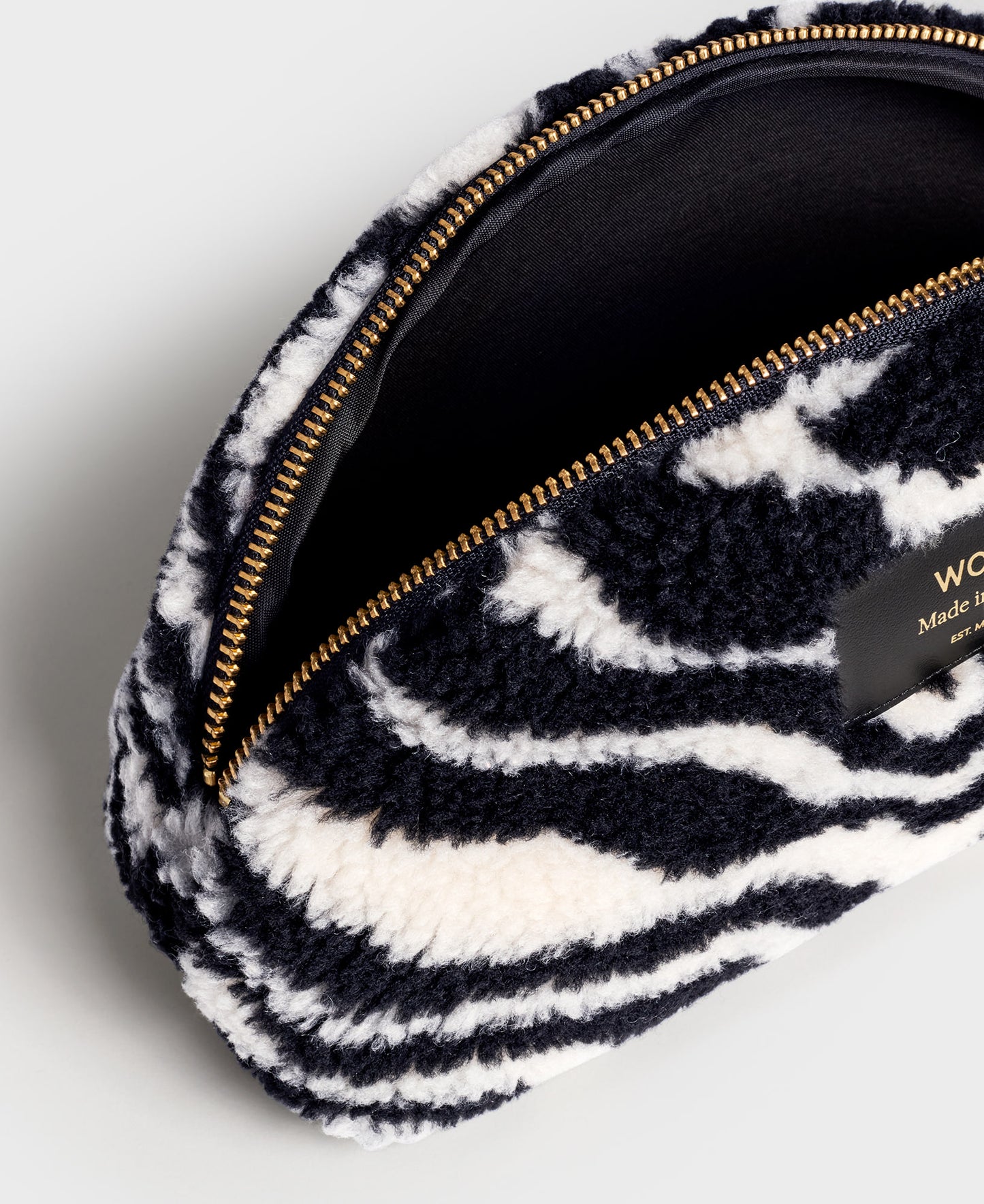 Sustainable Hypnotic Toiletry Bag - 4