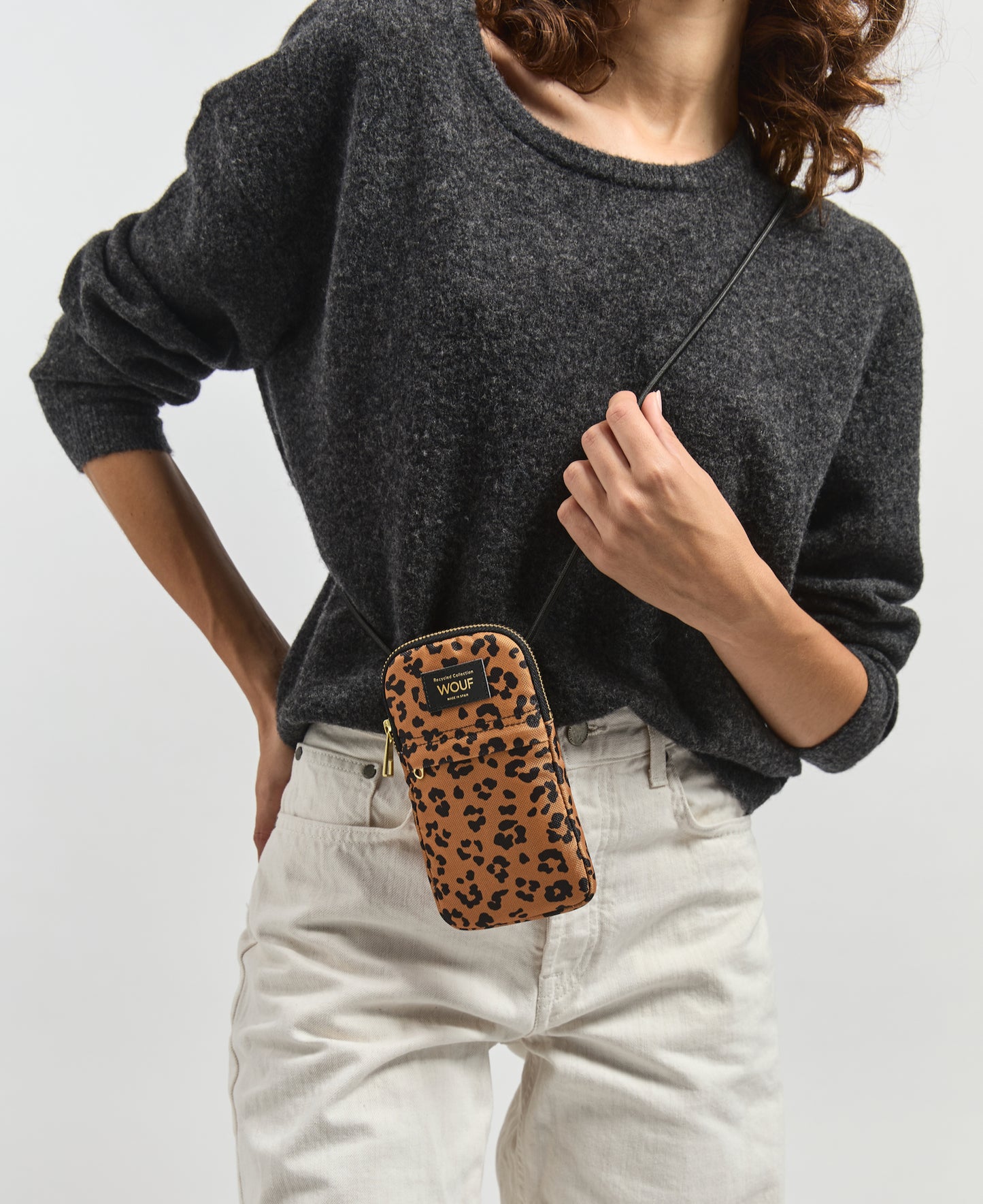 agar-crossbody-phone-bag-2