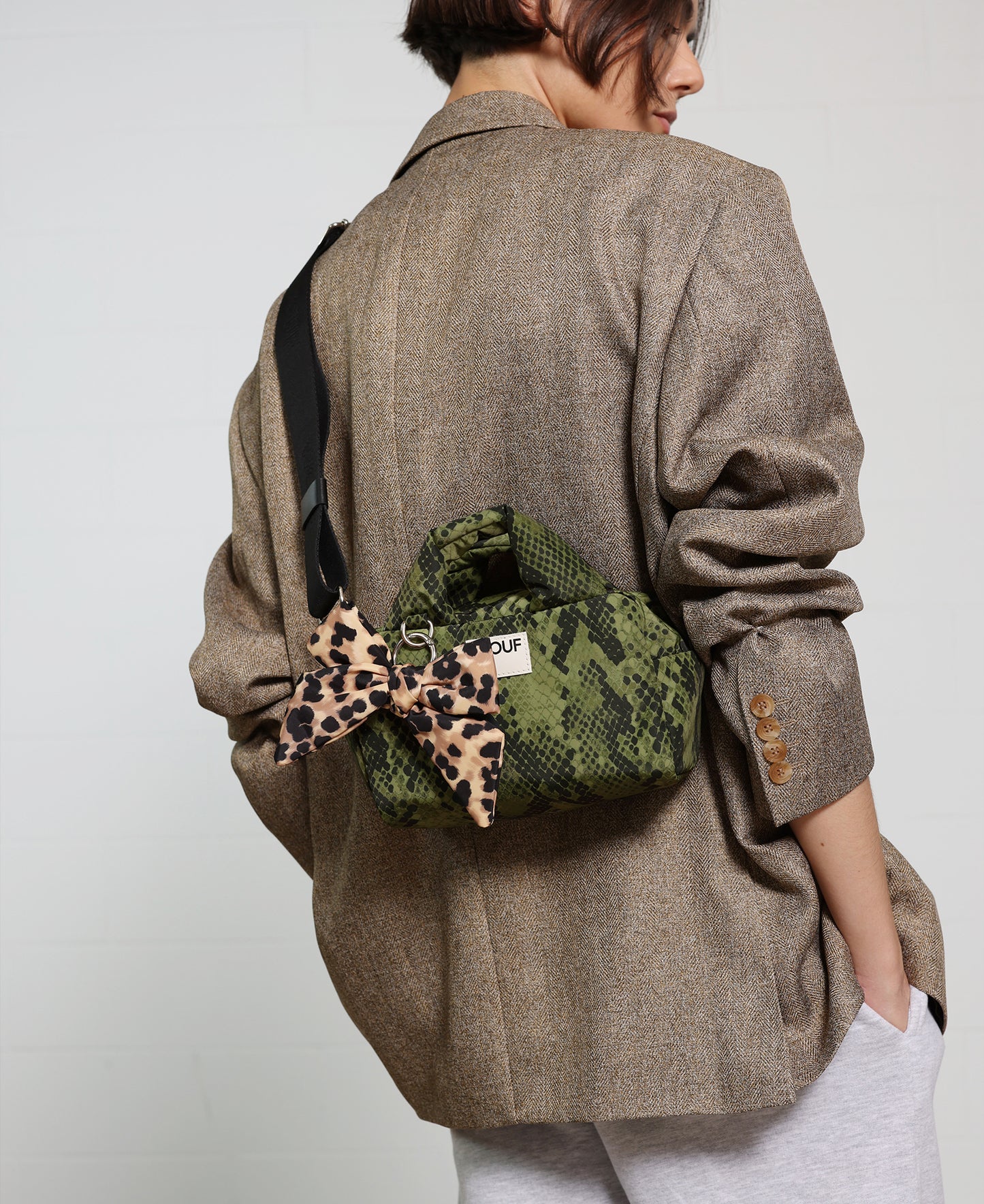 Cobra Bowling bag with Feline Bow charm