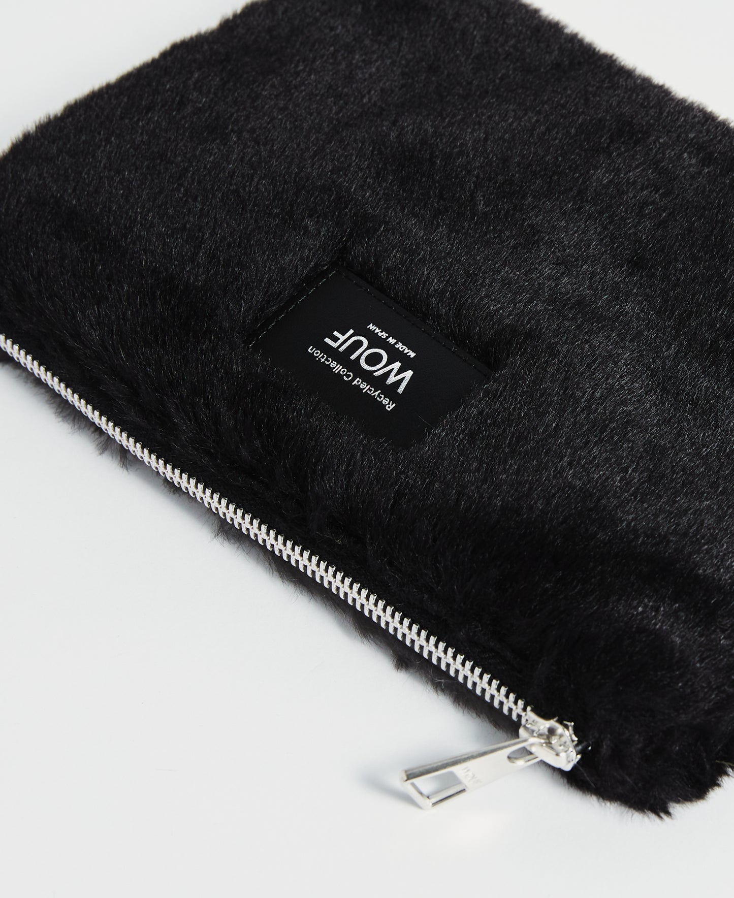 black-forest-pouch-2