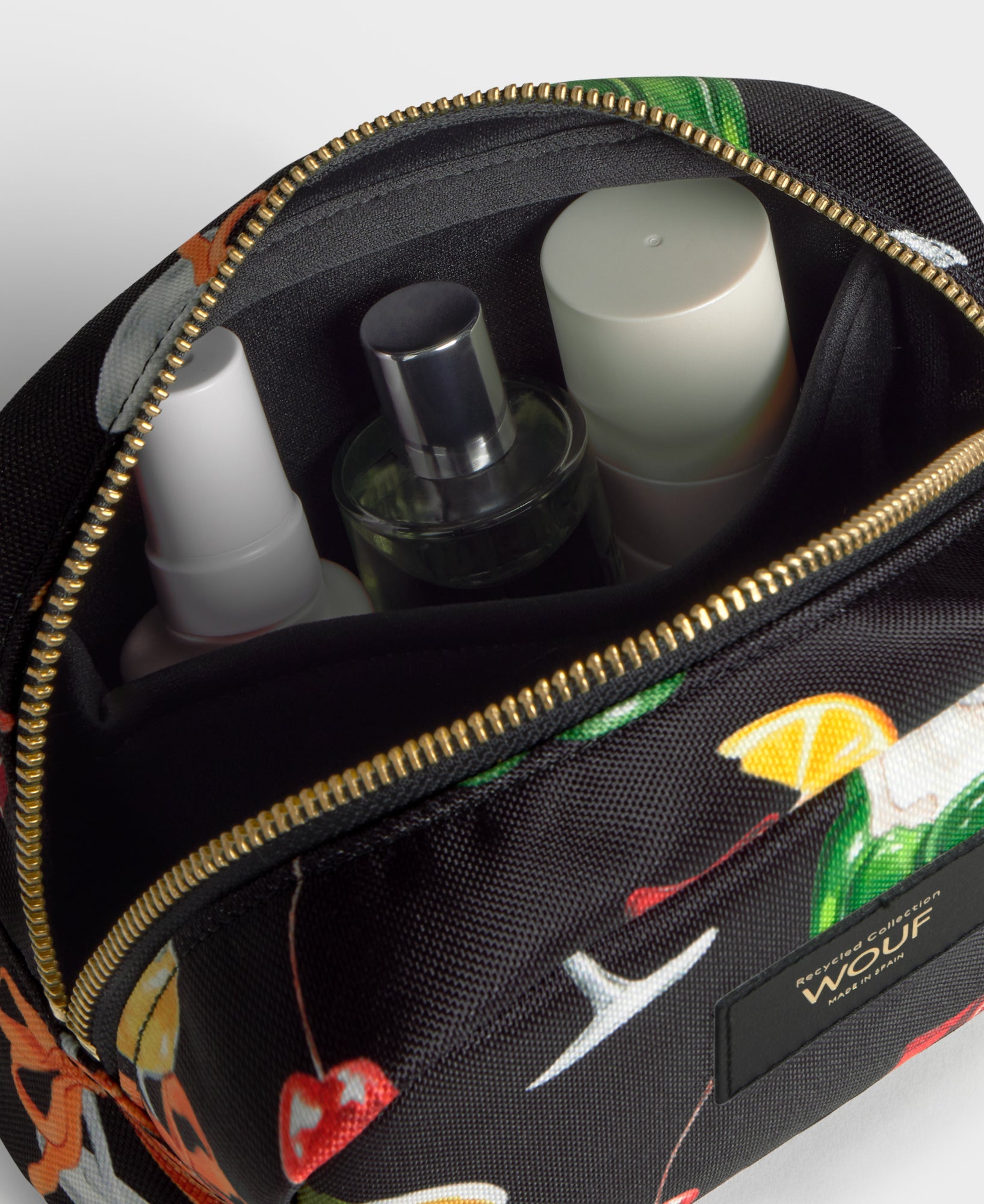 Sustainable Cheers Toiletry Bag  - 4