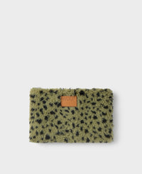 Olivia Pouch