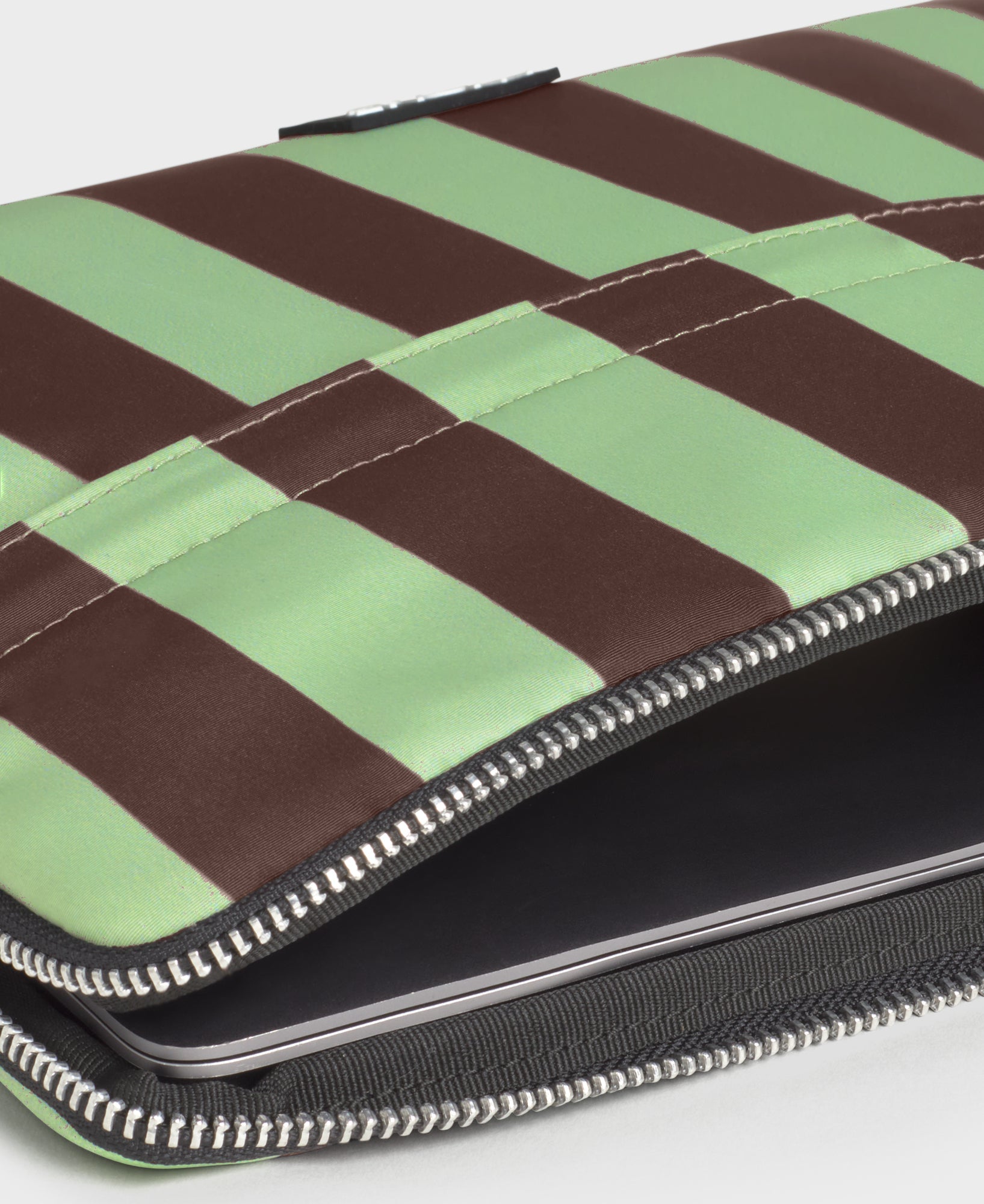 Sustainable Antwerp Laptop Sleeve 13" & 14"  - 4
