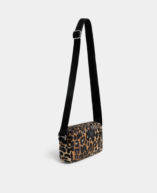 Vue latérale de la mini sac Icon à imprimé léopard noir et marron - Wouf
