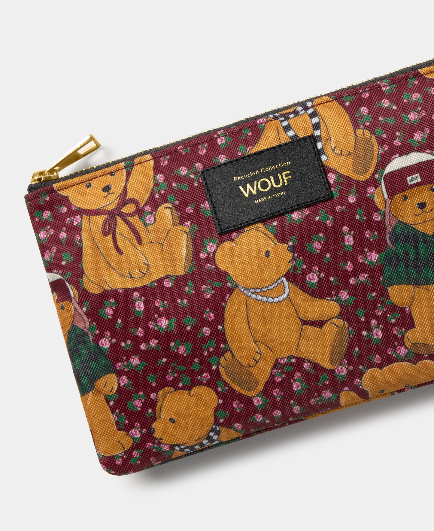 Detail of the Cozy pouch with teddy bear print - Wouf