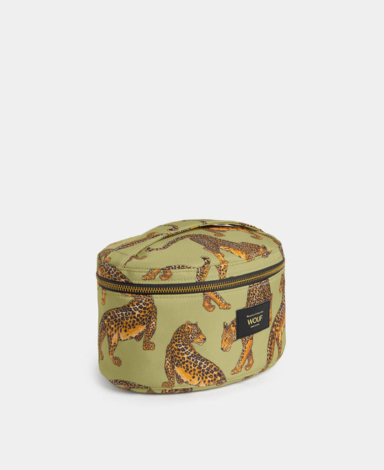 Vue latérale de la trousse vanity Avo Leopard à imprimé léopard vert et noir - Wouf