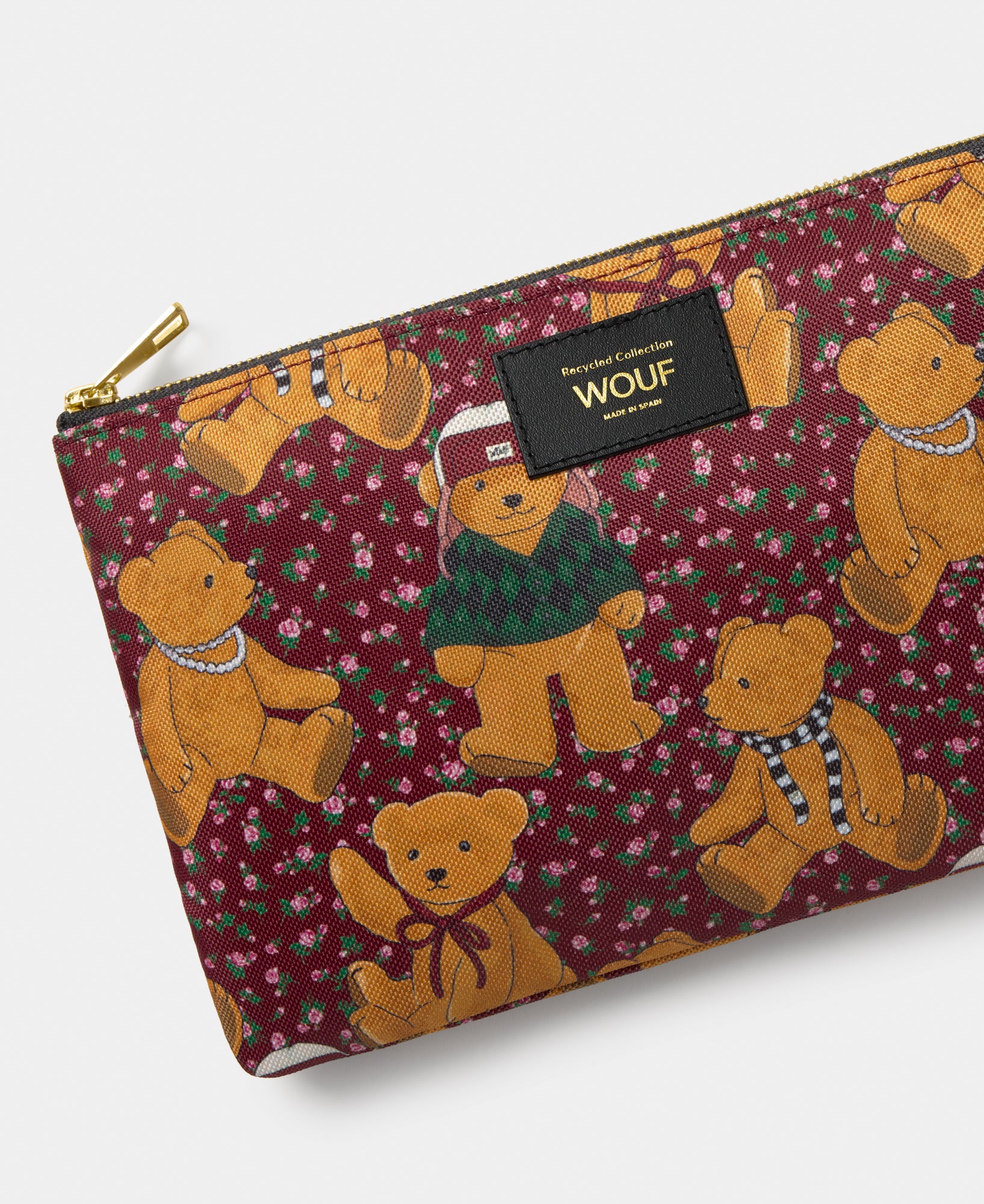 Detail of the Cozy XL pouch with teddy bear print - Wouf