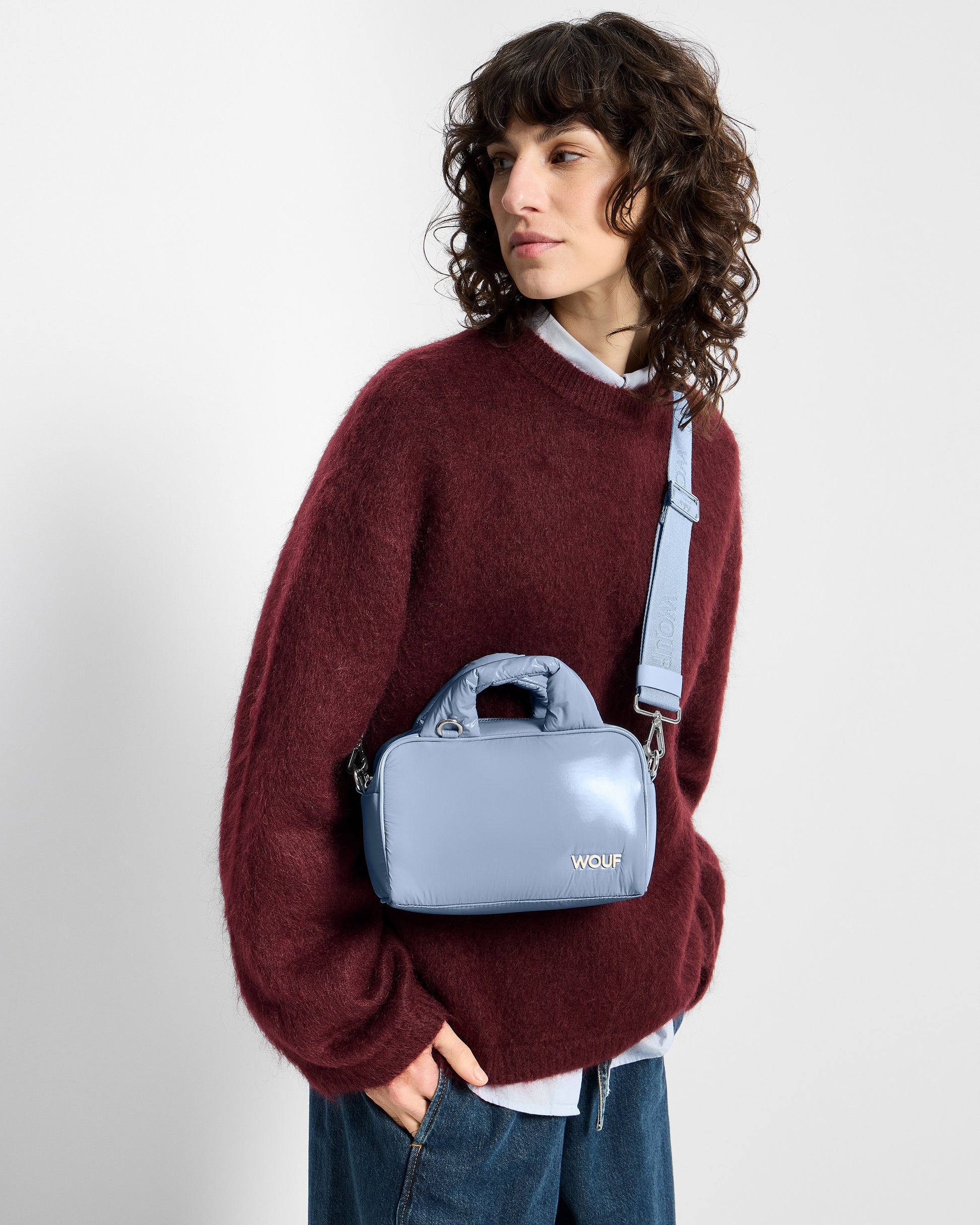 Détail de mannequin avec bowling Bag coloris bleu acier avec finition brillante - Wouf