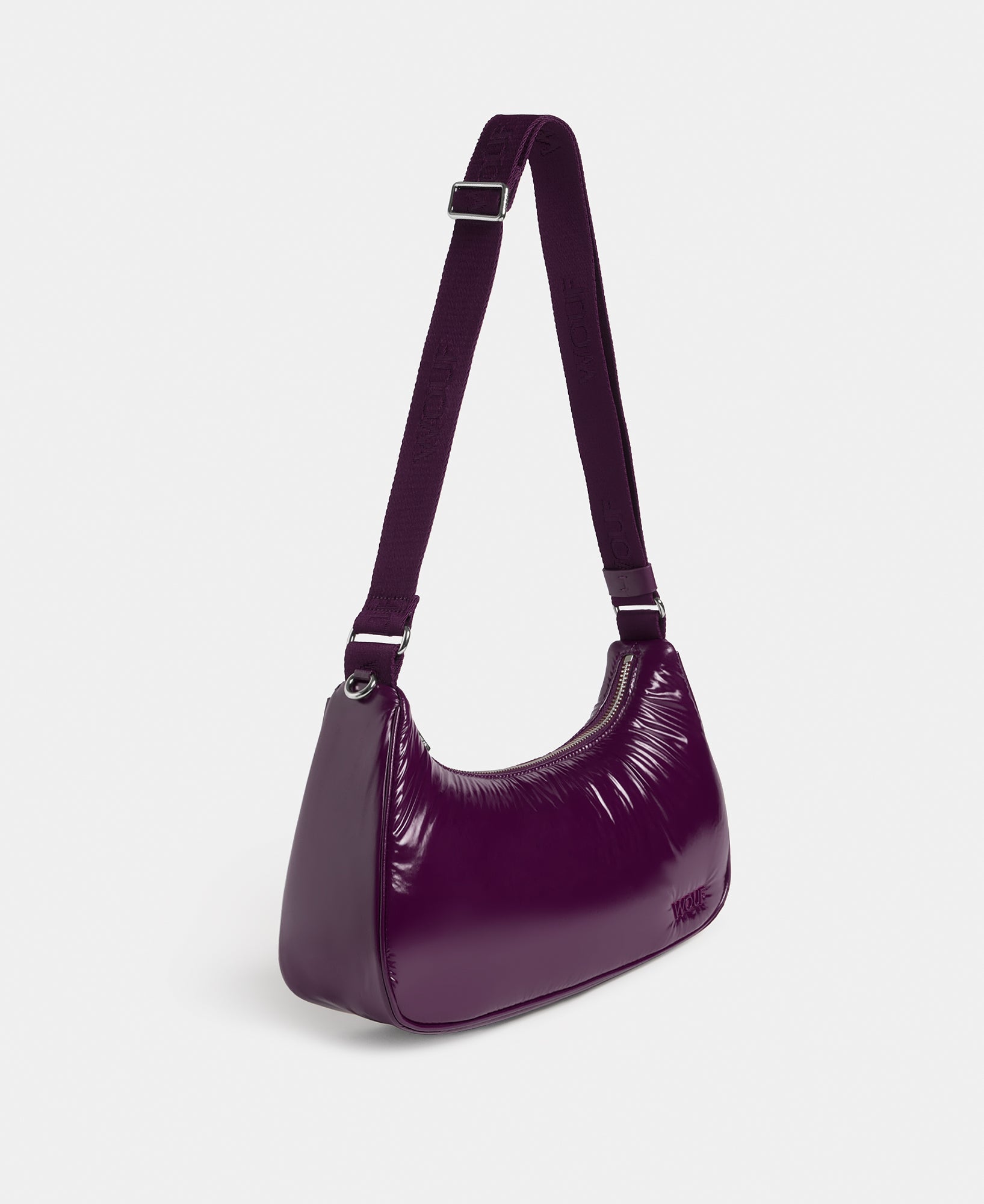 Side view of the crossbody bag plum colour with a shiny finish - Wouf
