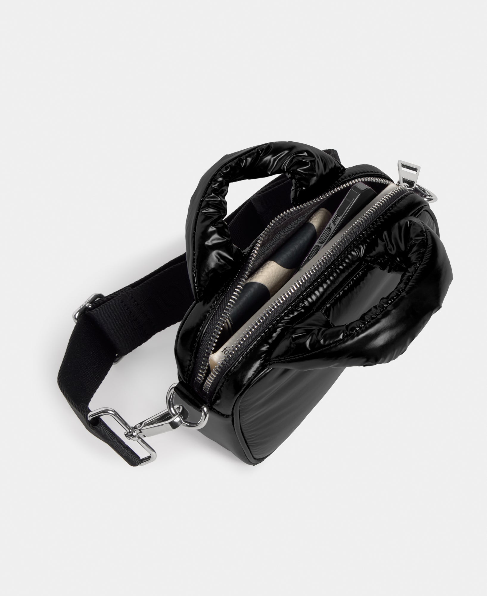 Interior of the mini bag black colour with a shiny finish - Wouf