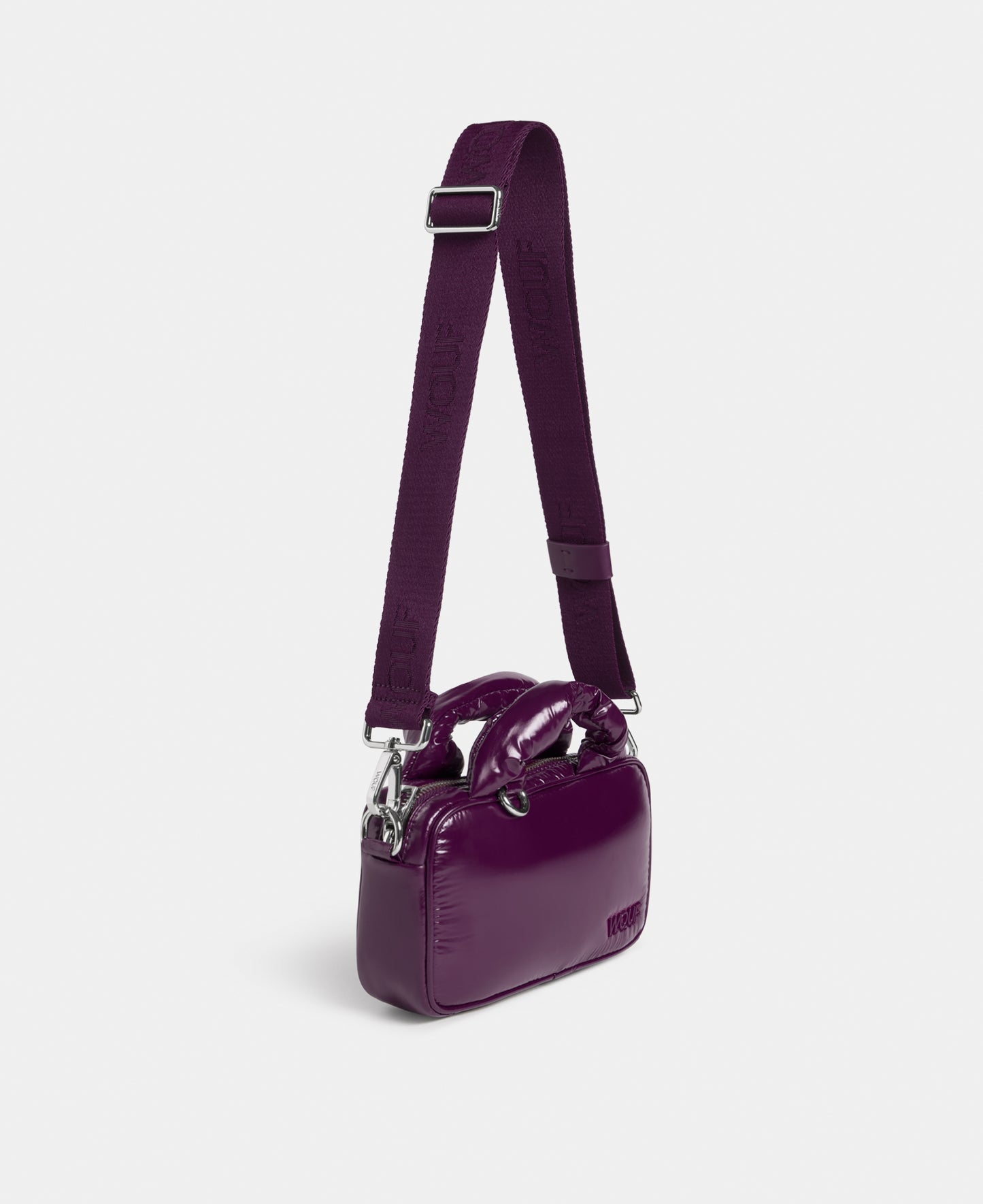 Side view of the mini bag plum colour with a shiny finish - Wouf