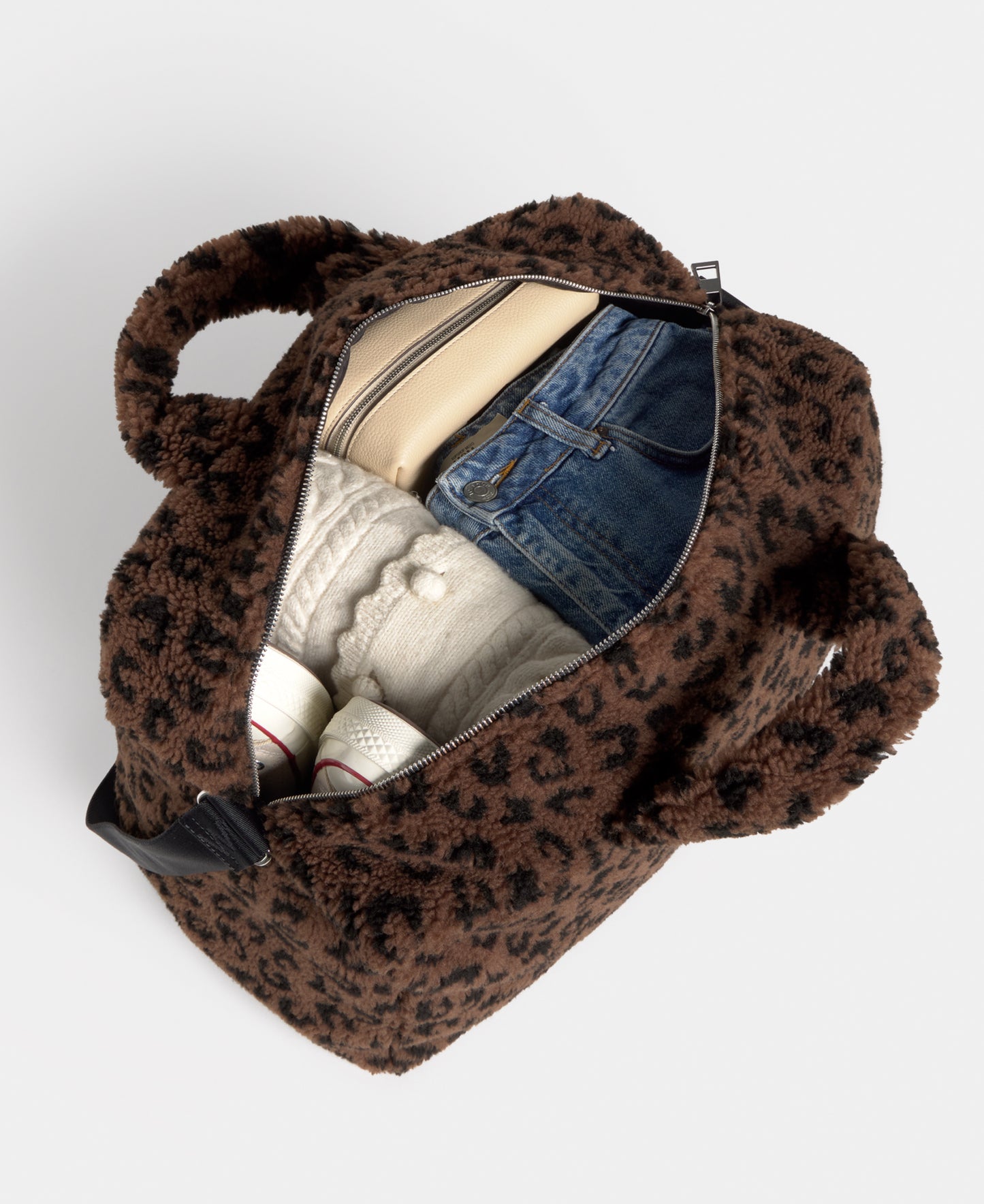 Interior of the weekend bag in teddy fabric with leopard print in brown and black tones - Wouf